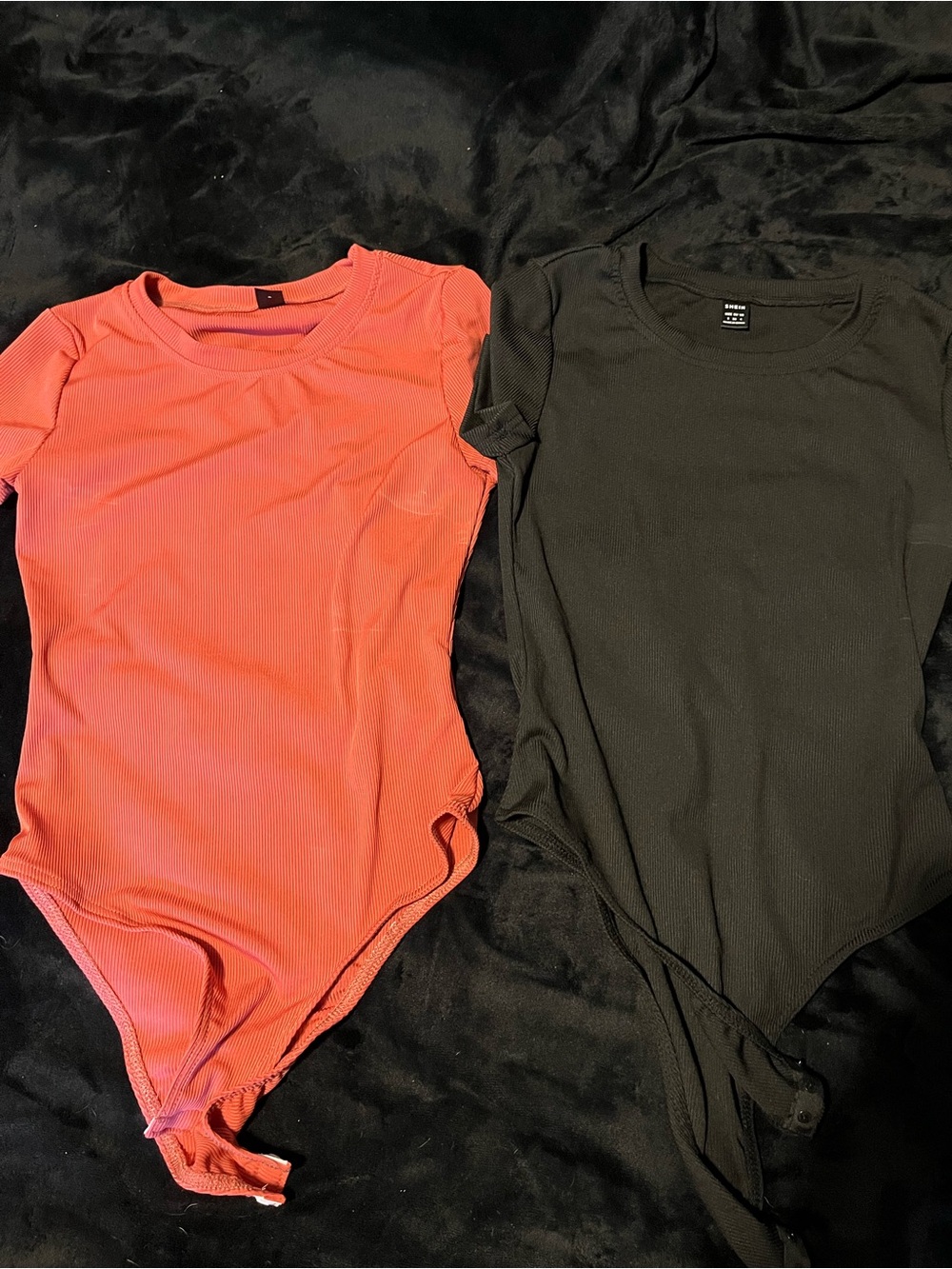 SHEIN Red and Black Ribbed Short Sleeve Bodysuits